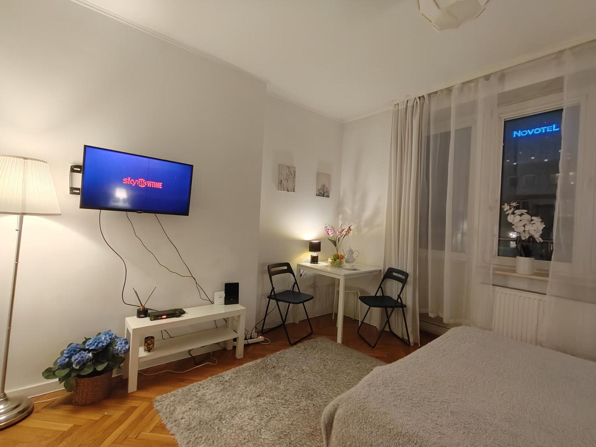 Central Studio Apartments Varsó Kültér fotó