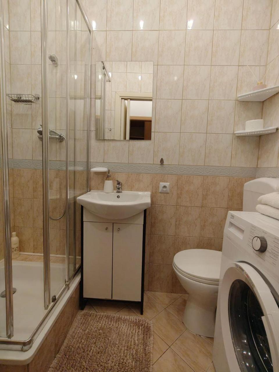 Central Studio Apartments Varsó Kültér fotó